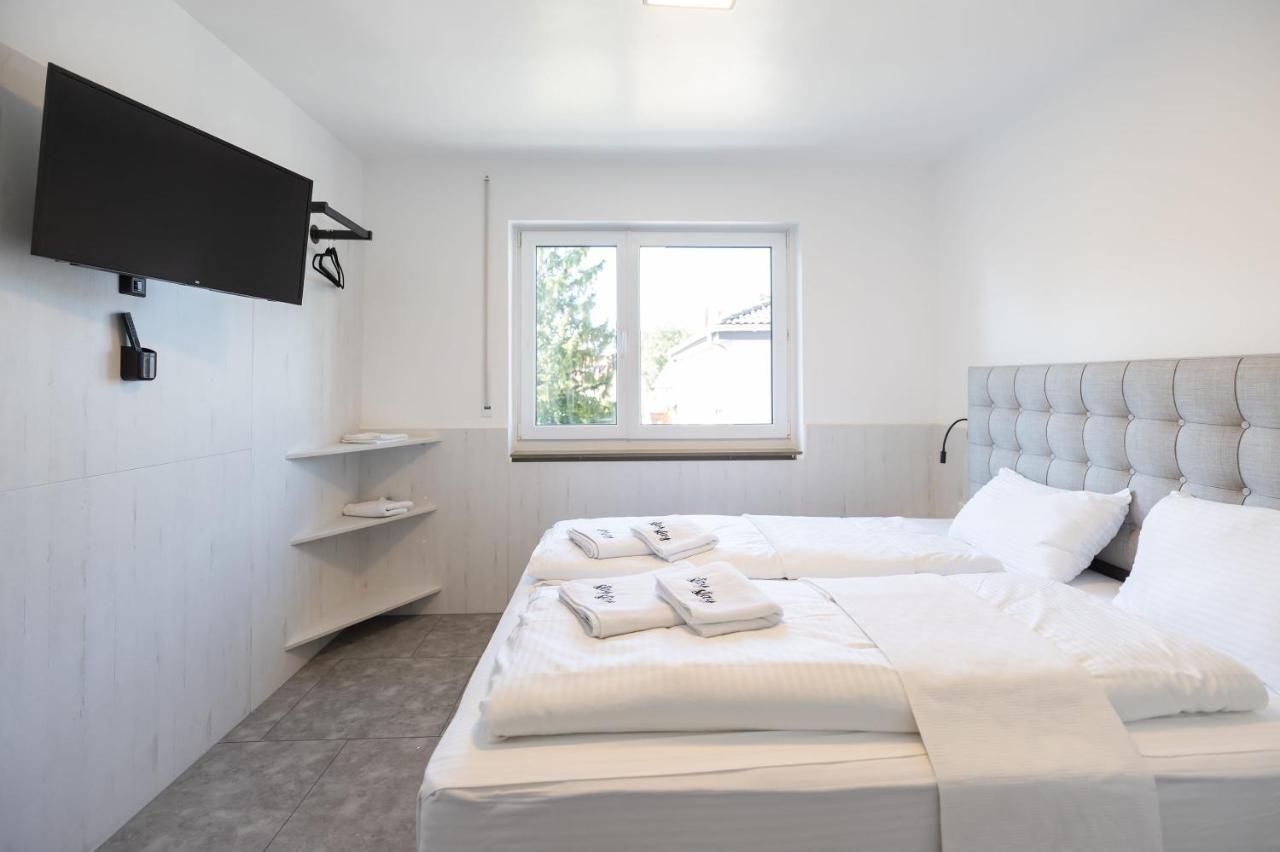 Chambre Double ou Lits Jumeaux avec Douche